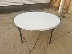 IMG 3648 1759791606 60" Round Tables