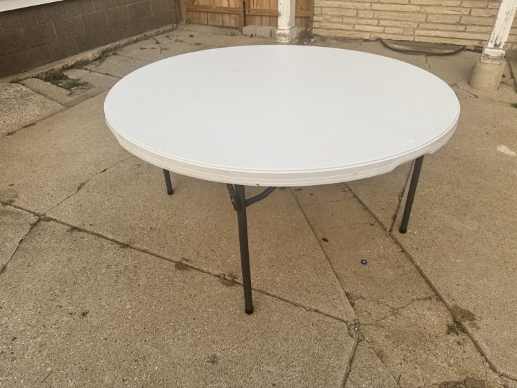 Tables & Chairs Tables & Chairs